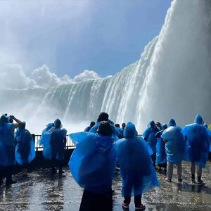 Veranstaltung: Niagara Falls: Day Tour from Toronto + Skip The Line Boat Cruise, Niagara Falls Day Trips from Toronto in Toronto