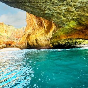 Veranstaltung: Gruta do Paraíso: Passeio de barco de 1 hora a partir de Portimão, Algarve Boat Tours in Portimão