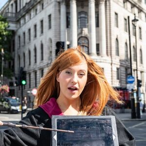 Veranstaltung: London: Harry Potter Film Sites Tour + Cursed Child Theater Ticket, Harry Potter Tours in London