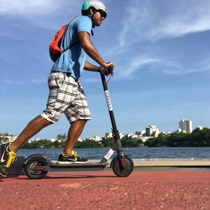 Veranstaltung: Visita à Lagoa e Parque Lage em scooter elétrica, Rodrigo de Freitas Lagoon in Rio de Janeiro