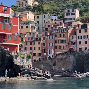 Veranstaltung: Cinque Terre: Tour in barca con pranzo e bevande, Cinque Terre Boat Tours in La Spezia