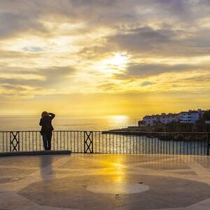 Veranstaltung: Nerja y Frigiliana: Tour guiado desde Granada, Caves of Nerja in Nerja