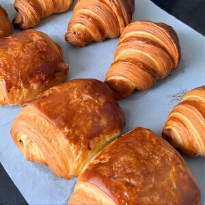 Veranstaltung: Croissant Baking Class, Mastering the Art with a Pastry Chef, Studio Pâtisserie, Baking Class Paris in Paris