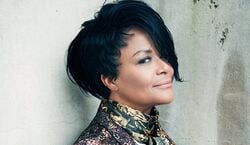 Veranstaltung: Zuiderpark Live: Een zomeravond met Ruth Jacott, Zuiderparktheater in Den Haag