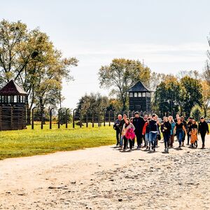 Veranstaltung: Auschwitz-Birkenau: Tour with Hotel Pickup + VIP Priority Entrance, Auschwitz Tours from Kraków in Krakow