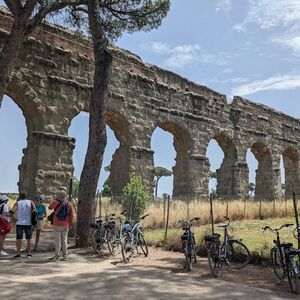 Veranstaltung: Via Appia: Tour guidato in bicicletta elettrica, Parco Archeologico Appia Antica in Rome