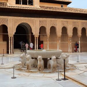 Veranstaltung: Alhambra y Palacios Nazaríes: Visita audioguiada de 3,5 horas, Alhambra in Granada