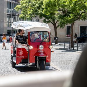 Veranstaltung: Porto: Tour privado personalizado de Tuk Tuk, Porto Helicopter Tours in Porto