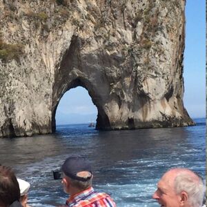 Veranstaltung: Isola di Capri e Grotta Azzurra: tour guidato per piccoli gruppi + viaggio di andata e ritorno da Napoli, Day Trips from Naples in Naples