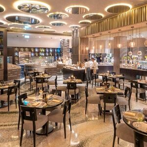 Veranstaltung: Lunch or Buffet Dinner at Mundo, Food and Drinks Dubai in Dubai