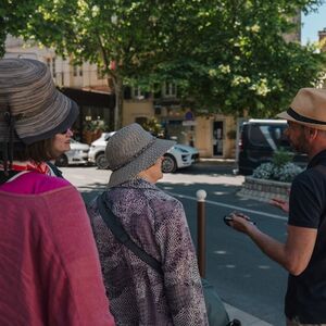 Veranstaltung: Saint Rémy, Les Baux de Provence & Pont du Gard : Visite guidée, Day Trip from Avignon in Avignon