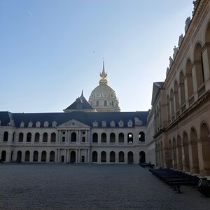 Veranstaltung: Les Invalides: Napoleon & French Military History Semi-Private Tour, Café de l'Esplanade in Paris