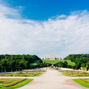 Veranstaltung: Vienna: Tirolerhof and Schönbrunn Zoo Train Transfer, Schönbrunn Zoo in Vienna