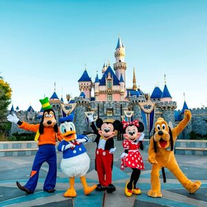 Veranstaltung: Disneyland® California: 2-Day Park Hopper with Optional Lightning Lane Pass, Disneyland California in Anaheim