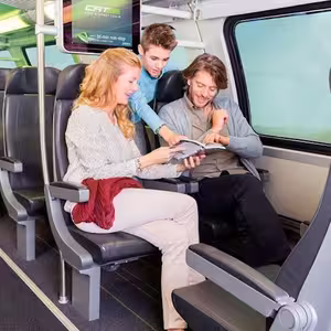 Veranstaltung: CAT Vienna: Train Transfer from Airport to Vienna Mitte Station, Vienna Airport Transfers in Vienna