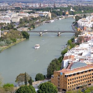 Veranstaltung: Sevilla: Crucero turístico desde Torre Del Oro + Audioguía, Seville City Tours in Seville