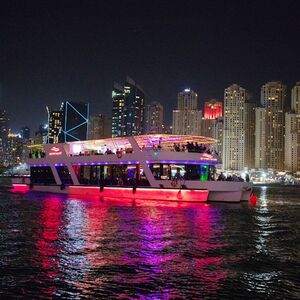 Veranstaltung: Dubai Marina: Luxury Sunset & Dinner Cruise with Live Music, Dubai Cruises in Dubai