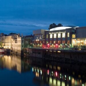 Veranstaltung: York Floodlit Evening Cruise, York Station in York