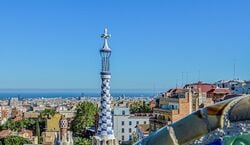 Event: Park Güell y Sagrada Familia: Entrada + Guía chino, japonés, coreano o inglés, Sagrada Familia in Barcelona