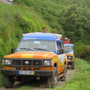 Veranstaltung: Sudoeste da Madeira: Passeio guiado em jipe 4x4 + visita à destilaria de rum e gim, Madeira Outdoor Activities in Funchal
