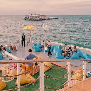 Veranstaltung: Tappia Floating Cafe Pattaya: Drink + Squid Fishing + Transfers, Tappia Floating Cafe Pattaya in Pattaya