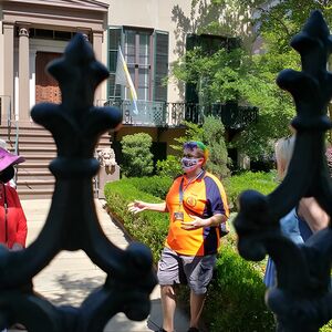 Veranstaltung: Botanical Tour (by Walk With Me Savannah Tours), Columbia Square in Los Angeles