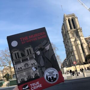 Veranstaltung: Meurtre à Notre-Dame : une investigation interactive autoguidée (en anglais), Boz Souvenirs in Paris