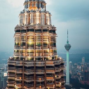 Veranstaltung: Kuala Lumpur Private Day Tour with Petronas Twin Towers & Batu Caves, Petronas Twin Towers in Kuala Lumpur