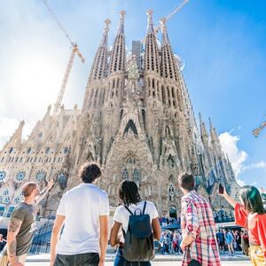 Veranstaltung: Barcelona: Ruta en Vespa de 6 horas + Tapas, Barcelona Bike Tours in Barcelona