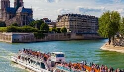 Veranstaltung: La Seine : Croisière en Bateaux Mouches, Seine River Cruises in Paris