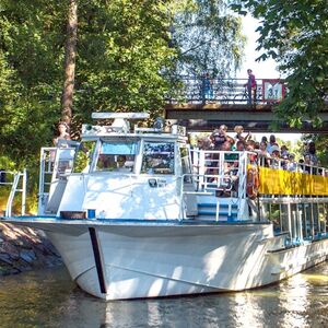 Veranstaltung: Helsinki Hop On-Hop Off bus & Beautiful Canal Cruise, Helsinki Hop-on Hop-off Tours in Helsinki