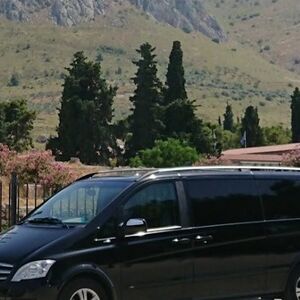 Veranstaltung: Athens: Private Half-Day Minibus Tour + Hotel Pickup, Athens Hop-on Hop-off Tours in Athens