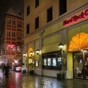 Veranstaltung: Hard Rock Cafe München: Genieße einen köstlichen Burger!, Hard Rock Cafe Munich in Munich
