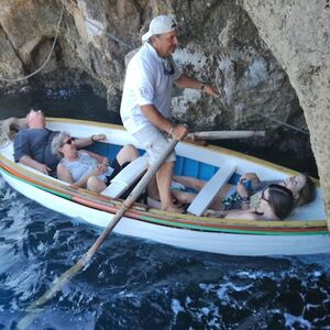 Veranstaltung: Isola di Capri e Grotta Azzurra: tour guidato per piccoli gruppi + viaggio di andata e ritorno da Napoli, Day Trips from Naples in Naples