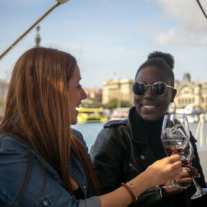 Veranstaltung: Sailing Tour + Cata de vinos guiada por un experto sumiller en Barcelona, Sailing Tours Barcelona in Barcelona