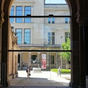 Veranstaltung: Berlin: Geführte Tour durch das historische Zentrum mit Humboldt Forum und Museumsinsel, Babylon in Berlin