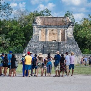 Veranstaltung: Chichén Itzá, Valladolid y Cenote Chichikan: Ida y Vuelta, Entrada + Comida, Chichén Itzá Day Trips from Cancún in Cancún