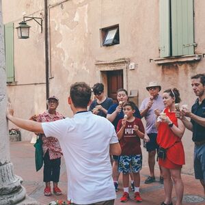 Veranstaltung: Sirmione: Tour in barca e Grotte di Catullo, Lake Garda Activities in Sirmione