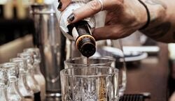 Veranstaltung: Irish Whiskey Museum: Cocktail Masterclass + Tastings, Teeling Whiskey Distillery in Dublin