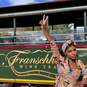 Veranstaltung: Franschhoek Wine Tram: Hop-on Hop-off Tour with Transfers, Day Trips from Cape Town in Cape Town