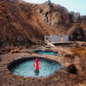 Veranstaltung: Húsafell Canyon Baths: Guided Hike + Entry Ticket, Húsafell Canyon Baths in Húsafell