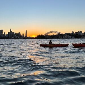 Veranstaltung: Sunrise Kayaking on Sydney Harbour with Breakfast, Sydney in sydney