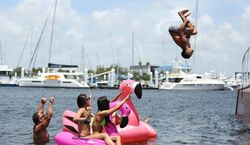 Veranstaltung: West Palm Beach: Sip & Dip Cruise, in West Palm Beach