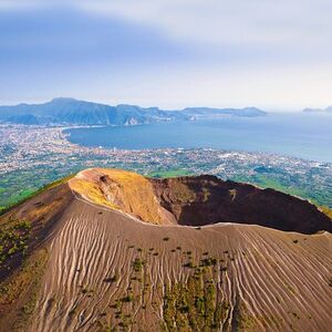 Veranstaltung: Vesuvio e Pompei: Biglietto Skip The Line + Audioguida + Viaggio di andata e ritorno da Napoli, Mount Vesuvius in Ercolano