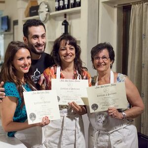 Veranstaltung: Corso di cucina italiana: Preparazione della pizza e del gelato, Gita di un giorno in Toscana da Firenze in Castelnuovo