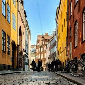 Veranstaltung: Copenhagen: Guided Bike Tour in French, Copenhagen Distillery in København