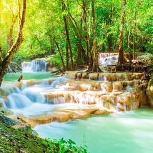 Veranstaltung: From Bangkok: Erawan National Park Tour - Erawan Waterfall & River Kwai Bridge, Day Trips from Bangkok in Bangkok