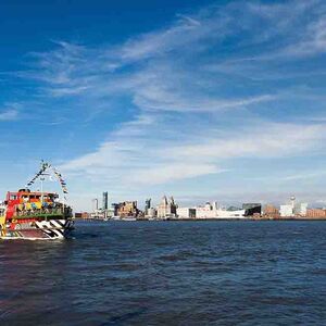 Veranstaltung: Mersey Ferry River Explorer Cruise, Liverpool's Pier Head and Waterfront in liverpool