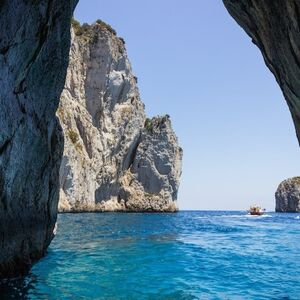 Veranstaltung: Capri: escursione in barca da Napoli, Day Trips from Naples in Naples