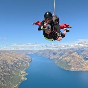 Veranstaltung: Nzone: Skydive Up To 12,000ft, Queenstown Skydive in Queenstown